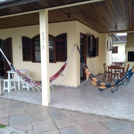 Casa Guaratuba Espacosa E Confortavel Exterior photo